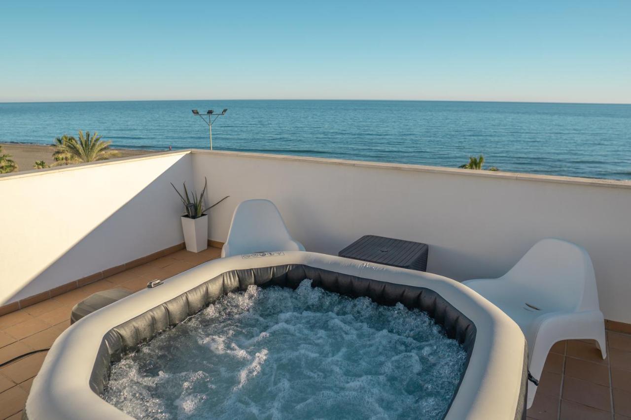 Apartamentos Varadero On The Beach La Cala Del Moral 外观 照片