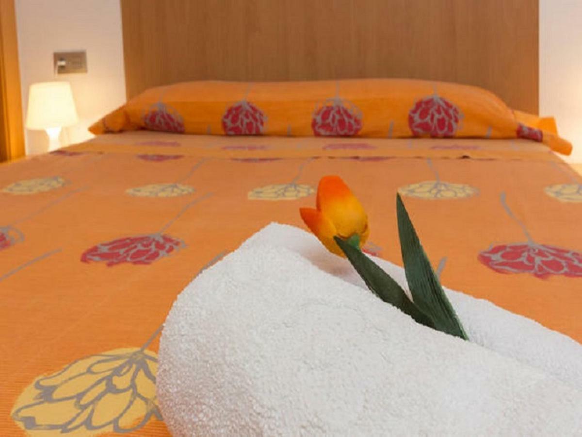 Apartamentos Varadero On The Beach La Cala Del Moral 外观 照片